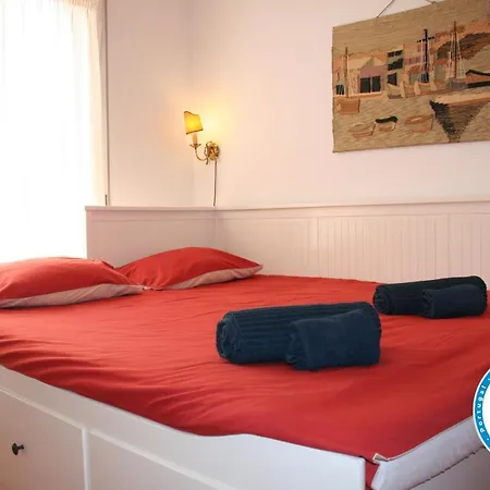 Cezimbra Apartment *