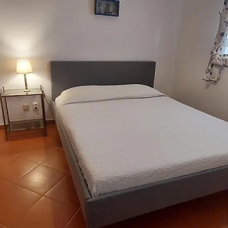 Cezimbra Apartment *